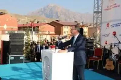 Bakan Kasapoğlu: 'Hakkari, terörden, gözyaşından, kandan beslenenlere 'geçit yok' diyor' Bakan Kasapoğlu: 'Hakkari, terörden, gözyaşından, kandan beslenenlere 'geçit yok' diyor'