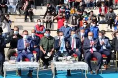 Bakan Kasapoğlu: 'Hakkari, terörden, gözyaşından, kandan beslenenlere 'geçit yok' diyor' Bakan Kasapoğlu: 'Hakkari, terörden, gözyaşından, kandan beslenenlere 'geçit yok' diyor'