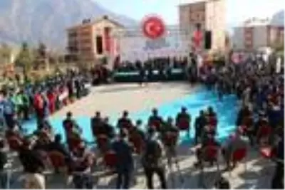 Son dakika... Bakan Kasapoğlu: Yarınların çok güçlü sporcularını Hakkari'de yetiştireceğiz Son dakika... Bakan Kasapoğlu: Yarınların çok güçlü sporcularını Hakkari'de yetiştireceğiz