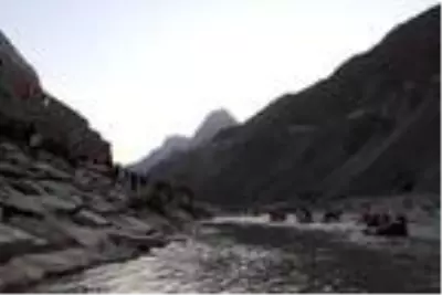 Bakan Kasapoğlu, Zap Nehri'nde rafting yaptı Bakan Kasapoğlu, Zap Nehri'nde rafting yaptı