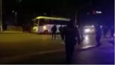 Son dakika haberleri | Başkent'te hastaneye taşlı saldırı: 20 gözaltı Son dakika haberleri | Başkent'te hastaneye taşlı saldırı: 20 gözaltı