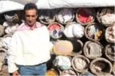 Dünyaca ünlü Bitlis'in karakovan balının hasadına başlandı Dünyaca ünlü Bitlis'in karakovan balının hasadına başlandı
