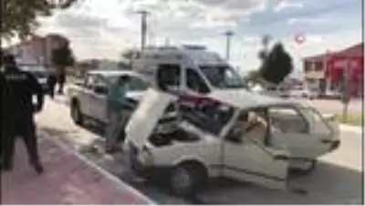 Son dakika! - Burdur'da trafik kazası: 2' si çocuk 7 kişi yaralandı. Son dakika! - Burdur'da trafik kazası: 2' si çocuk 7 kişi yaralandı.