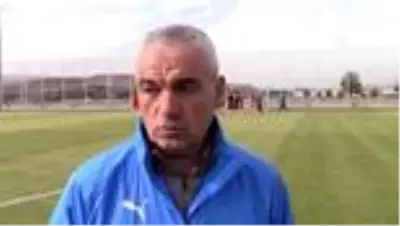 Çalımbay: 'Dört gözle Villarreal maçının rövanşını bekliyoruz' Çalımbay: 'Dört gözle Villarreal maçının rövanşını bekliyoruz'