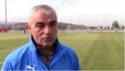 Çalımbay: 'Dört gözle Villarreal maçının rövanşını bekliyoruz' Çalımbay: 'Dört gözle Villarreal maçının rövanşını bekliyoruz'