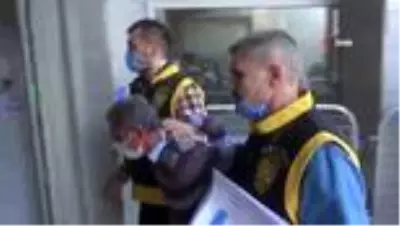 - Çocuklarının önünde karısını vuran koca tutuklandı - Çocuklarının önünde karısını vuran koca tutuklandı