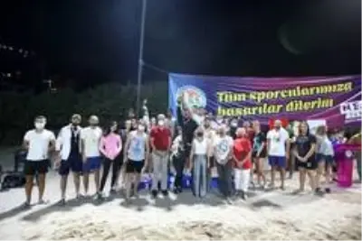 Cumhuriyet Plaj Voleybolu Turnuvasının kazananları belli oldu Cumhuriyet Plaj Voleybolu Turnuvasının kazananları belli oldu