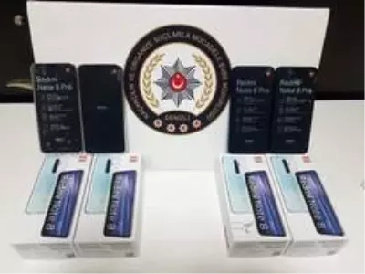 Denizli'ye kaçak yollarla gelen ürünlere el konuldu Denizli'ye kaçak yollarla gelen ürünlere el konuldu