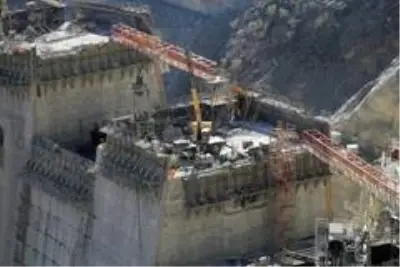 Dev projede elektrik üretecek jeneratörler monte edilmeye başlandı Dev projede elektrik üretecek jeneratörler monte edilmeye başlandı