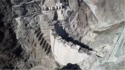 Dev projede elektrik üretecek jeneratörler monte edilmeye başlandı Dev projede elektrik üretecek jeneratörler monte edilmeye başlandı