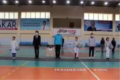 10-12-14 Yaş Altı Kılıç Açık Turnuvası başladı 10-12-14 Yaş Altı Kılıç Açık Turnuvası başladı