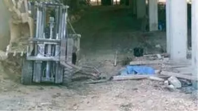 Son dakika haberi... - Forkliftin altında kalan işçinin feci ölümü Son dakika haberi... - Forkliftin altında kalan işçinin feci ölümü
