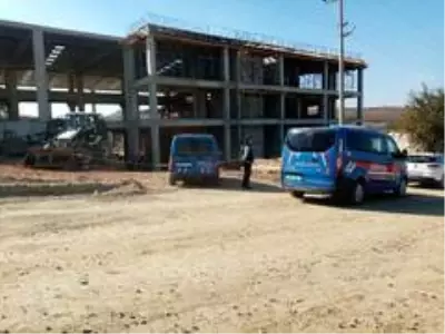 Son dakika haberi... - Forkliftin altında kalan işçinin feci ölümü Son dakika haberi... - Forkliftin altında kalan işçinin feci ölümü