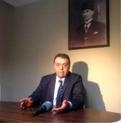 Son dakika haberi: Geçirdiği beyin kanaması nedeniyle kaldırıldığı hastanede tedavi gören eski Sağlık Bakanlarından Osman Durmuş, 73 yaşında hayatını kaybetti. Son dakika haberi: Geçirdiği beyin kanaması nedeniyle kaldırıldığı hastanede tedavi gören eski Sağlık Bakanlarından Osman Durmuş, 73 yaşında hayatını kaybetti.
