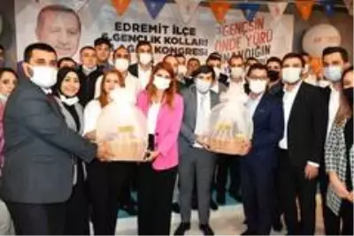 Gençlik kollarında görev değişimi Gençlik kollarında görev değişimi