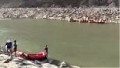 Gençlik ve Spor Bakanı Kasapoğlu rafting yaptı (2) Gençlik ve Spor Bakanı Kasapoğlu rafting yaptı (2)