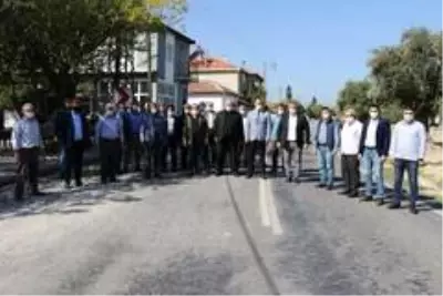 Genel Sekreter Yardımcısı Öztozlu, asfalt çalışmalarını anlattı Genel Sekreter Yardımcısı Öztozlu, asfalt çalışmalarını anlattı