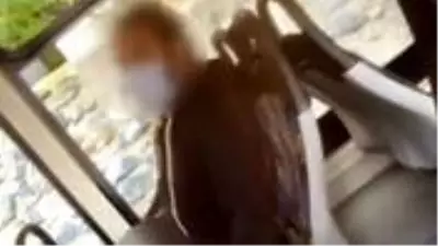 İETT otobüsünde mastürbasyon yapan sapık, gözaltına alındı İETT otobüsünde mastürbasyon yapan sapık, gözaltına alındı