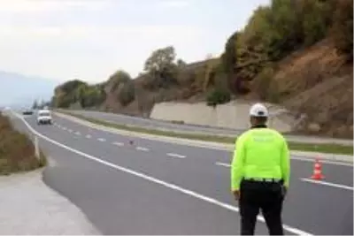 Son dakika haberi... Karantina sürelerinin bitmesine 3 saat kala polis uygulamasında yakalandılar Son dakika haberi... Karantina sürelerinin bitmesine 3 saat kala polis uygulamasında yakalandılar