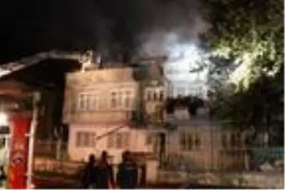 Son dakika haber! Kayseri'de, apartmanın çatı katında çıkan yangın korkuttu Son dakika haber! Kayseri'de, apartmanın çatı katında çıkan yangın korkuttu