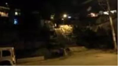 Kuzeni tarafından silahla vurulduğu iddia edilen kişi ağır yaralandı Kuzeni tarafından silahla vurulduğu iddia edilen kişi ağır yaralandı