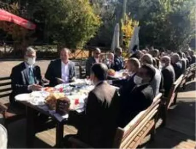MHP İl ve ilçe yönetimleri kahvaltıda bir araya geldi MHP İl ve ilçe yönetimleri kahvaltıda bir araya geldi