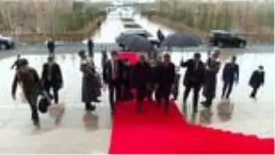 Milli Savunma Bakanı Akar Kazakistan'da askeri törenle karşılandı - NUR Milli Savunma Bakanı Akar Kazakistan'da askeri törenle karşılandı - NUR