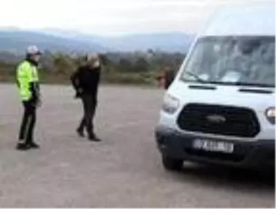 Son dakika haberi... Karantina sürelerinin bitmesine 3 saat kala polis uygulamasında yakalandılar Son dakika haberi... Karantina sürelerinin bitmesine 3 saat kala polis uygulamasında yakalandılar