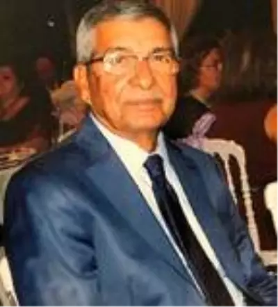Oyuncu Saruhan Hünel ile şarkıcı Aslı Hünel kardeşlerin babaları hayatını kaybetti Oyuncu Saruhan Hünel ile şarkıcı Aslı Hünel kardeşlerin babaları hayatını kaybetti