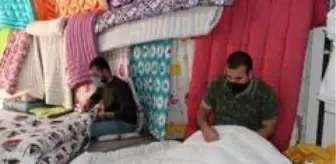 Geri Geri: Pandemi sürecinde el yapımı yün yorganlara olan ilgi arttı; İşler üçe katlandı Geri Geri: Pandemi sürecinde el yapımı yün yorganlara olan ilgi arttı; İşler üçe katlandı