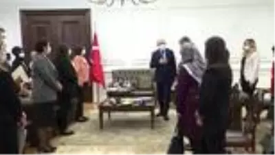 İçişleri Bakanı Soylu kadın muhtarlarla buluştu İçişleri Bakanı Soylu kadın muhtarlarla buluştu