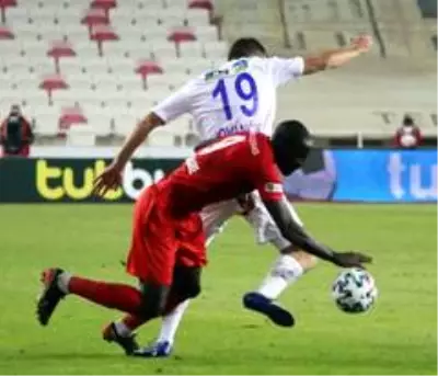 Süper Lig: Sivasspor: 0 - Çaykur Rizespor: 2 (Maç sonucu) Süper Lig: Sivasspor: 0 - Çaykur Rizespor: 2 (Maç sonucu)