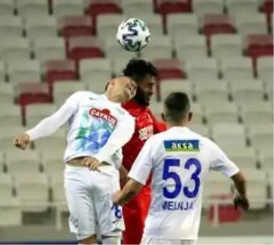 Süper Lig: Sivasspor: 0 - Çaykur Rizespor: 2 (Maç sonucu) Süper Lig: Sivasspor: 0 - Çaykur Rizespor: 2 (Maç sonucu)