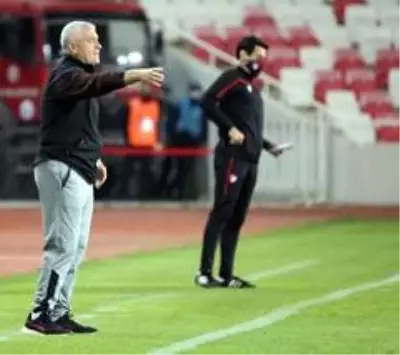 Süper Lig: Sivasspor: 0 - Çaykur Rizespor: 2 (Maç sonucu) Süper Lig: Sivasspor: 0 - Çaykur Rizespor: 2 (Maç sonucu)