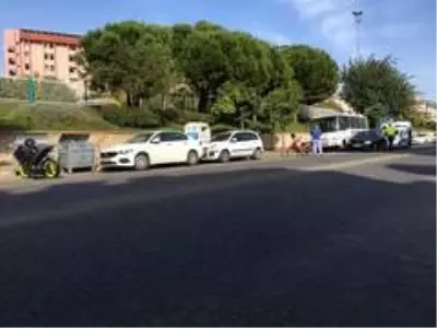 Ticari araç ve motosiklet çarpıştı: 1 yaralı Ticari araç ve motosiklet çarpıştı: 1 yaralı