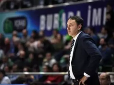 Başantrenör Orhun Ene, TOFAŞ'tan ayrılık kararını değerlendirdi Açıklaması Başantrenör Orhun Ene, TOFAŞ'tan ayrılık kararını değerlendirdi Açıklaması