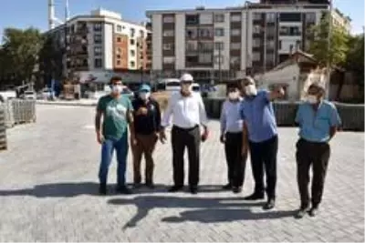 Yunusemre 50. Yıl Mahallesinde yol çalışması yapıyor Yunusemre 50. Yıl Mahallesinde yol çalışması yapıyor