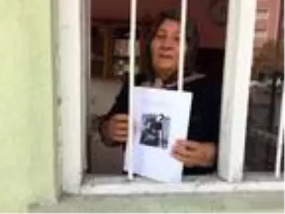 Son dakika! 4 yıl önce öldürülen oğlunun katillerinin yakalanmasını istiyor Son dakika! 4 yıl önce öldürülen oğlunun katillerinin yakalanmasını istiyor