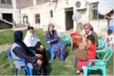 40 yıl önce gelin geldiği köye muhtar oldu! Şimdiki hedefi ise belediye başkanlığı 40 yıl önce gelin geldiği köye muhtar oldu! Şimdiki hedefi ise belediye başkanlığı