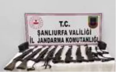 Akçakale'de Suriye'den getirilen 8 tüfek ele geçirildi Akçakale'de Suriye'den getirilen 8 tüfek ele geçirildi
