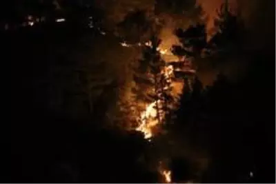 Son dakika haberi | Anamur'da orman yangını devam ediyor Son dakika haberi | Anamur'da orman yangını devam ediyor