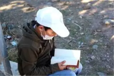 Son dakika yaşam: 'Askıda Kitap' Narmanlı çocuklara ulaştı Son dakika yaşam: 'Askıda Kitap' Narmanlı çocuklara ulaştı