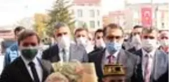 Tuz Gölü: Bakan Dönmez: Türkiye'nin en büyük mega projelerinden birini hayata geçiriyoruz Tuz Gölü: Bakan Dönmez: Türkiye'nin en büyük mega projelerinden birini hayata geçiriyoruz