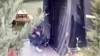 Bursa'da kadın hırsızlar şok etti Bursa'da kadın hırsızlar şok etti