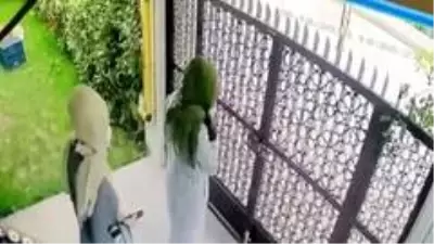 Bursa'da kadın hırsızlar şok etti Bursa'da kadın hırsızlar şok etti