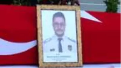 Çanakkale'de merdivenden düşüp, ölen gümrük muhafaza memuru için tören Çanakkale'de merdivenden düşüp, ölen gümrük muhafaza memuru için tören