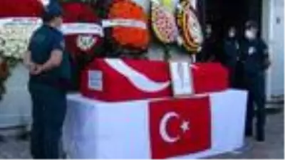 Çanakkale'de merdivenden düşüp, ölen gümrük muhafaza memuru için tören Çanakkale'de merdivenden düşüp, ölen gümrük muhafaza memuru için tören