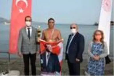 Cumhuriyet Bayramı için 29 kilometre kulaç attı Cumhuriyet Bayramı için 29 kilometre kulaç attı