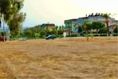Didim'de temizlik çalışmaları aralıksız devam ediyor Didim'de temizlik çalışmaları aralıksız devam ediyor