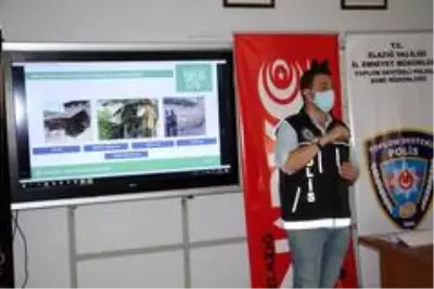 Elazığ'da 'En İyi Narkotik Polisi, Anne' projesi eğitimleri başladı Elazığ'da 'En İyi Narkotik Polisi, Anne' projesi eğitimleri başladı